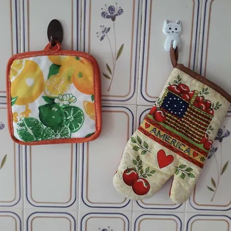 Orange Lägenhet *